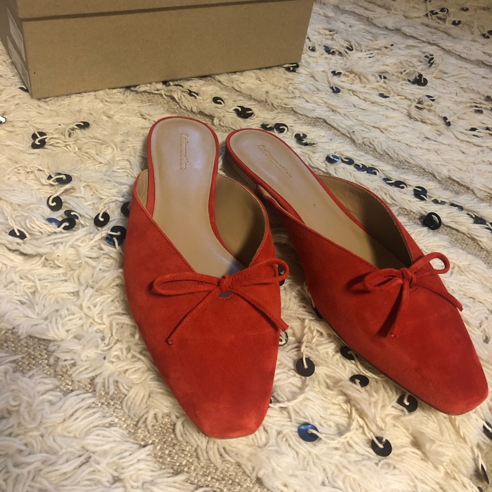 NEW REFORMATION BELLE FLATS